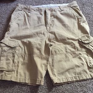 Men’s no boundaries cargo shorts 36